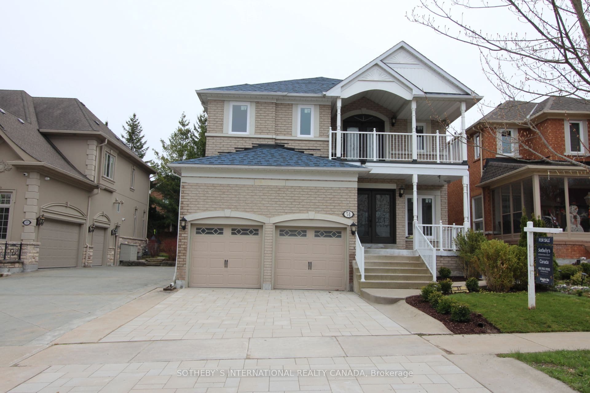 Home staging at Sandbanks Dr — project photograph 1