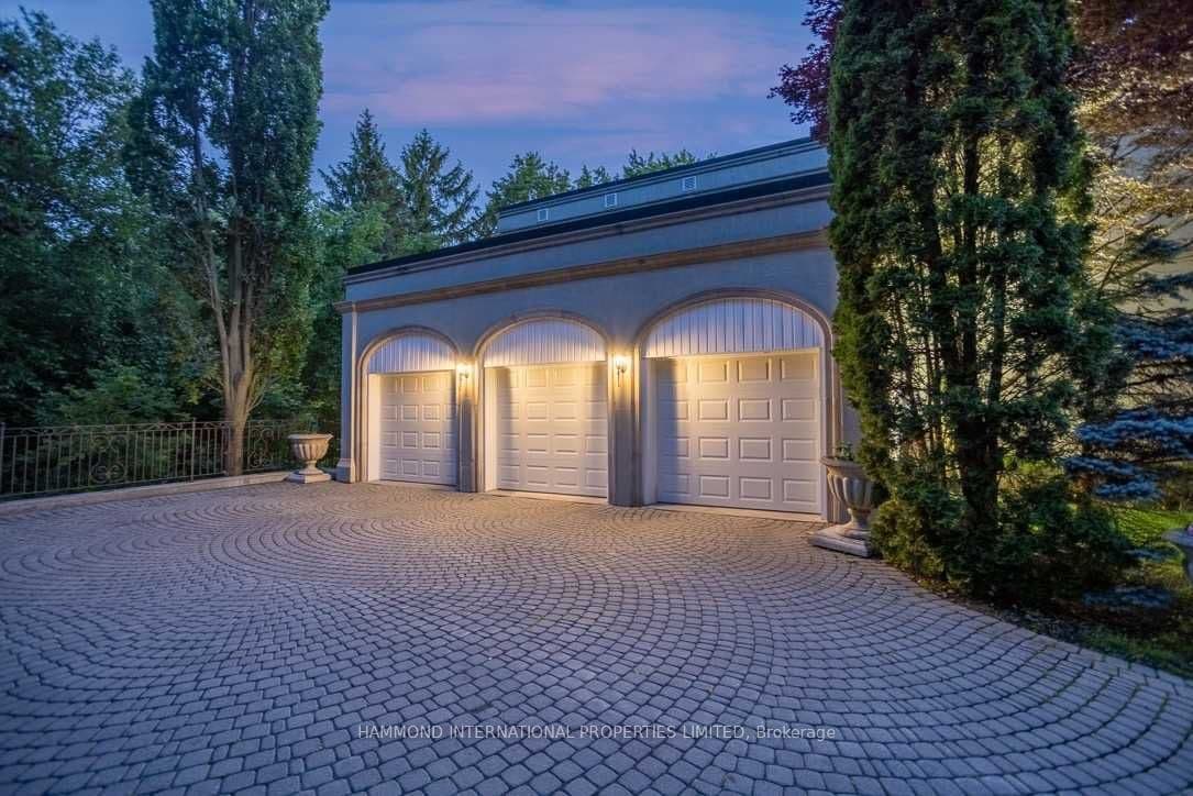 Home staging at Fairfield Pl — project photograph 6
