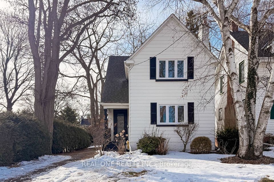 Home staging at Hillcroft St — project photograph 13