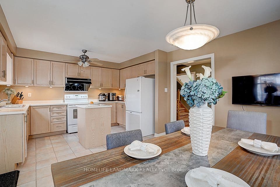 Home staging at Milloy Pl — project photograph 4