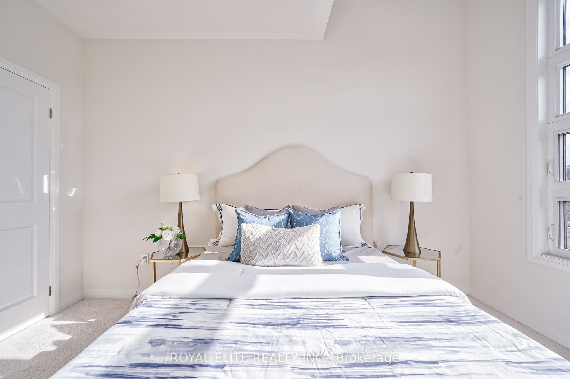 Home staging at Ogston Cres — project photograph 7