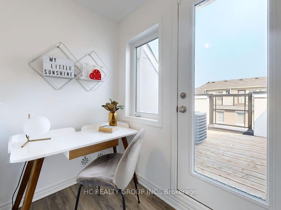Home staging at Arthur Bonner Ave — project photograph 5