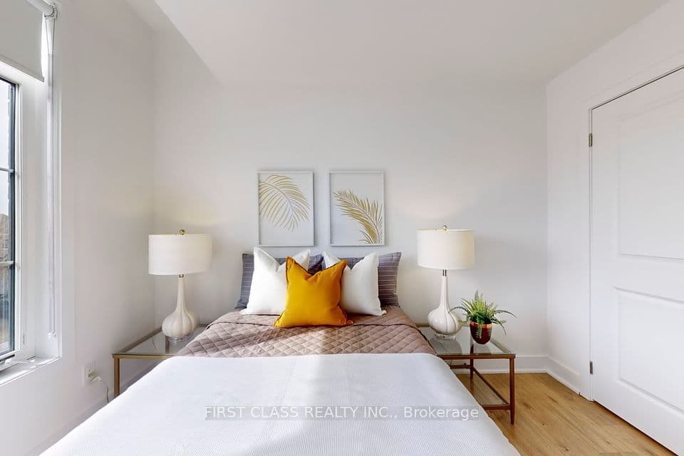 Home staging at Carole Bell Wy — project photograph 7