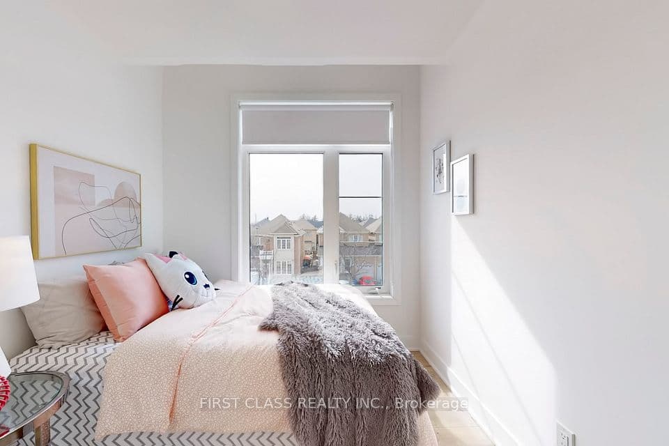 Home staging at Carole Bell Wy — project photograph 8