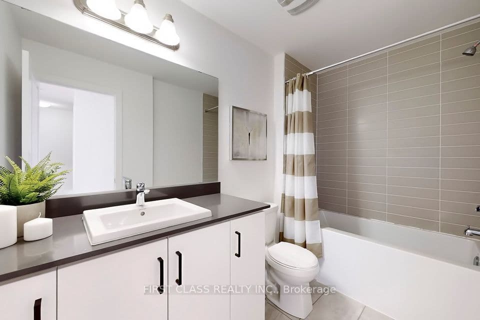 Home staging at Carole Bell Wy — project photograph 9