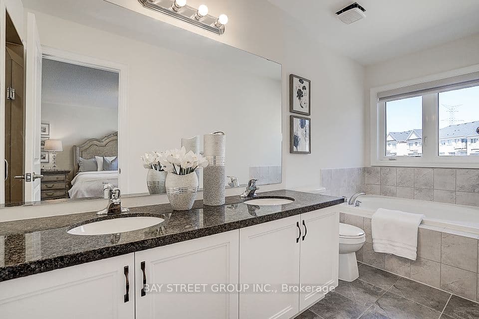 Home staging at Phillipsen Wy — project photograph 4
