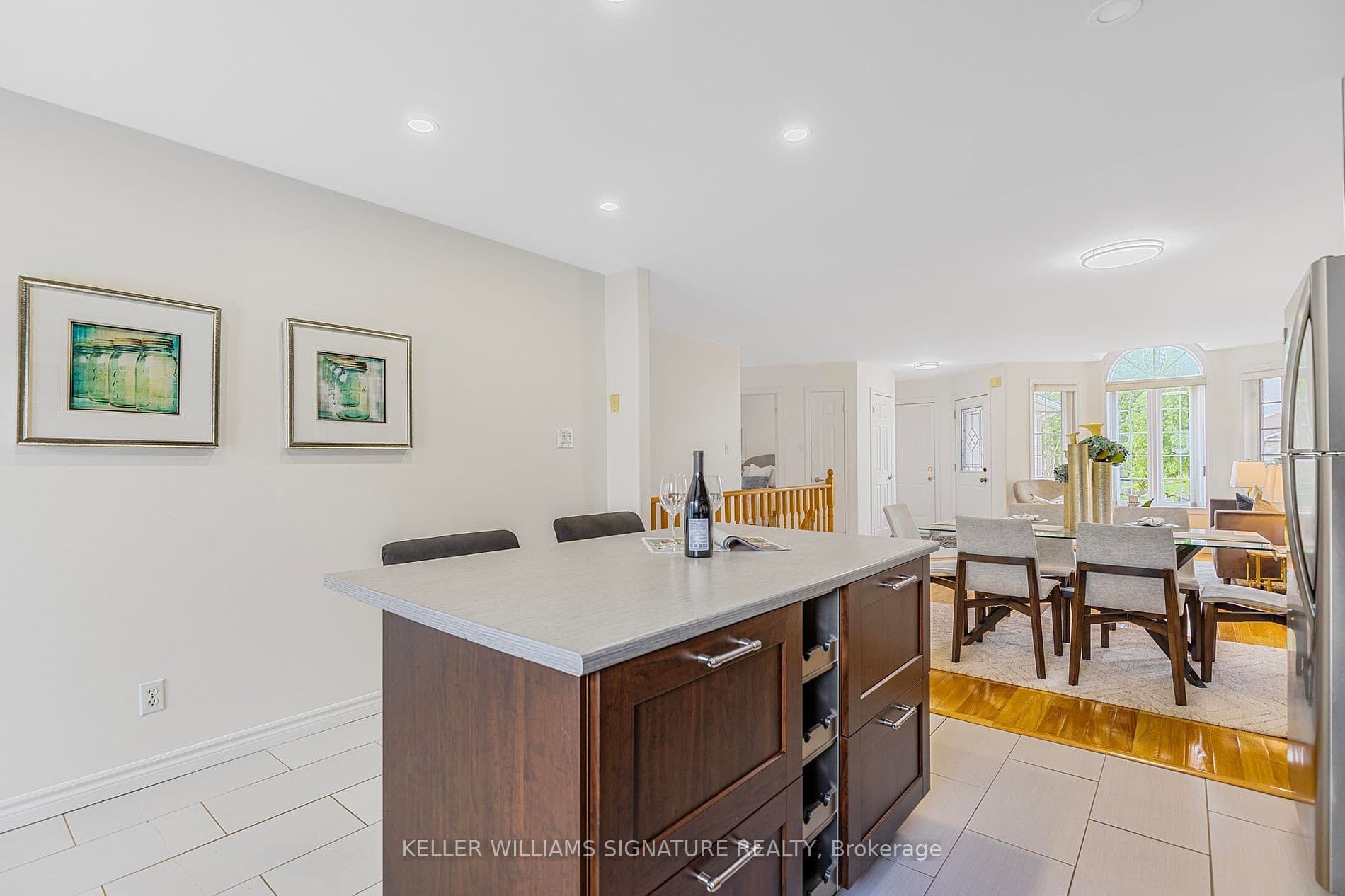 Home staging at Logan Ct — project photograph 3