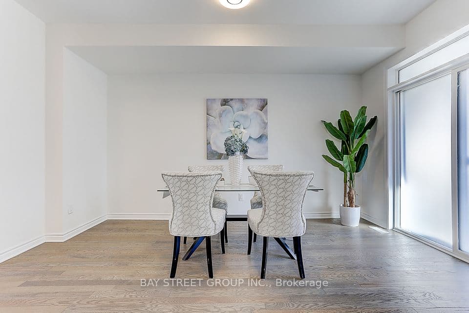 Home staging at Chicago Ln — project photograph 20