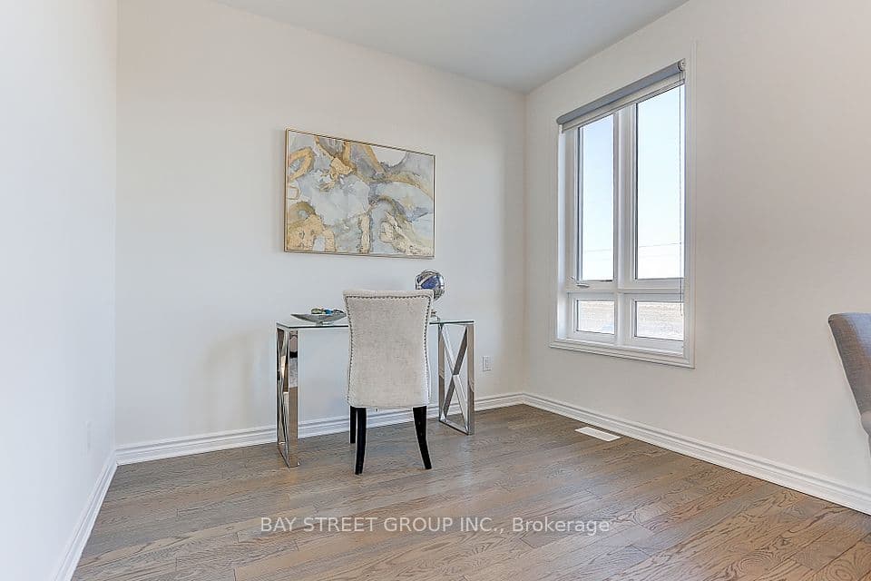 Home staging at Chicago Ln — project photograph 3