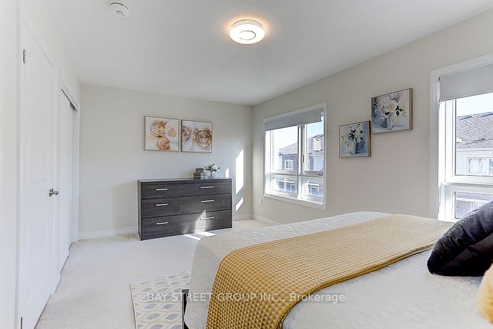 Home staging at Chicago Ln — project photograph 10
