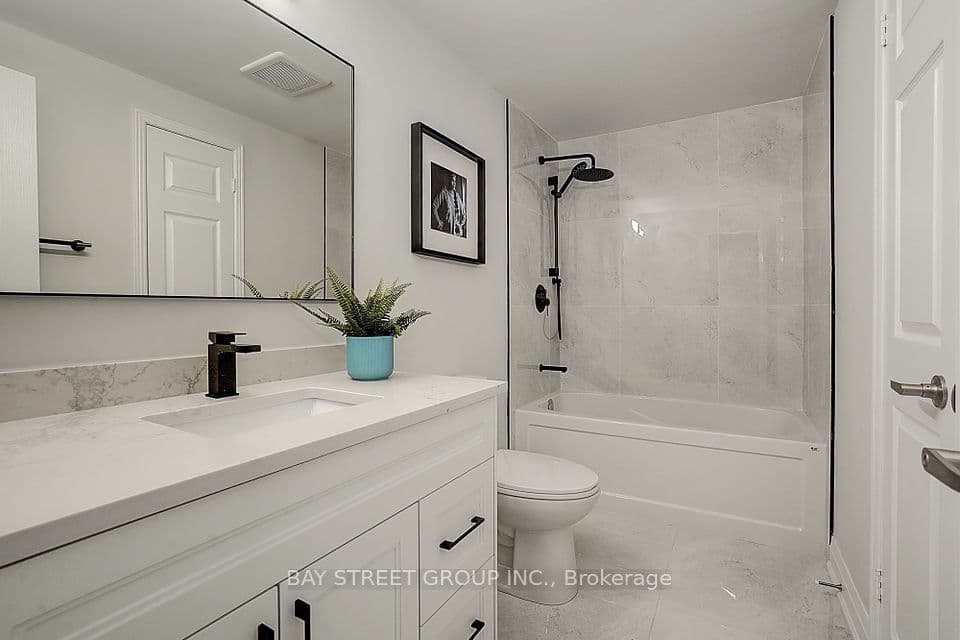 Home staging at Belinda Square — project photograph 17