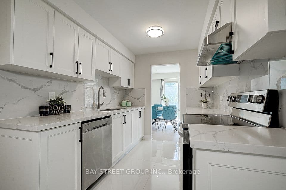 Home staging at Belinda Square — project photograph 3