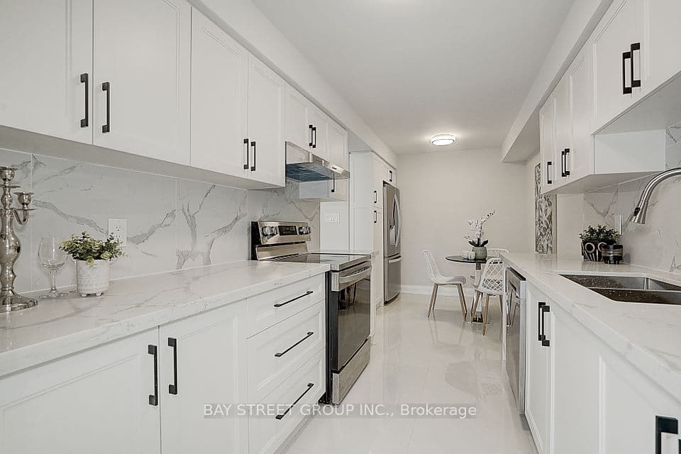 Home staging at Belinda Square — project photograph 21